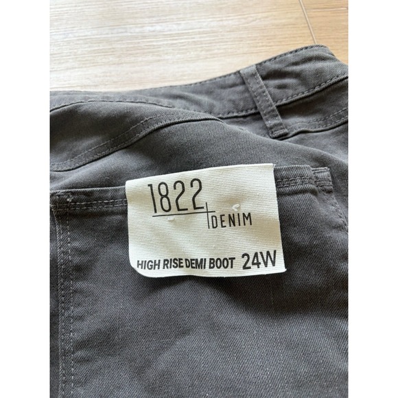 1822 denim black high rise Demi boot jeans size 24W Raw Hem NWT - Picture 8 of 9